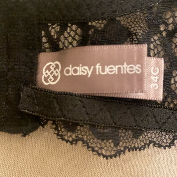 NWOT Daisy Fuentes black lace fitted 34C lace bralette - Picture 6 of 7